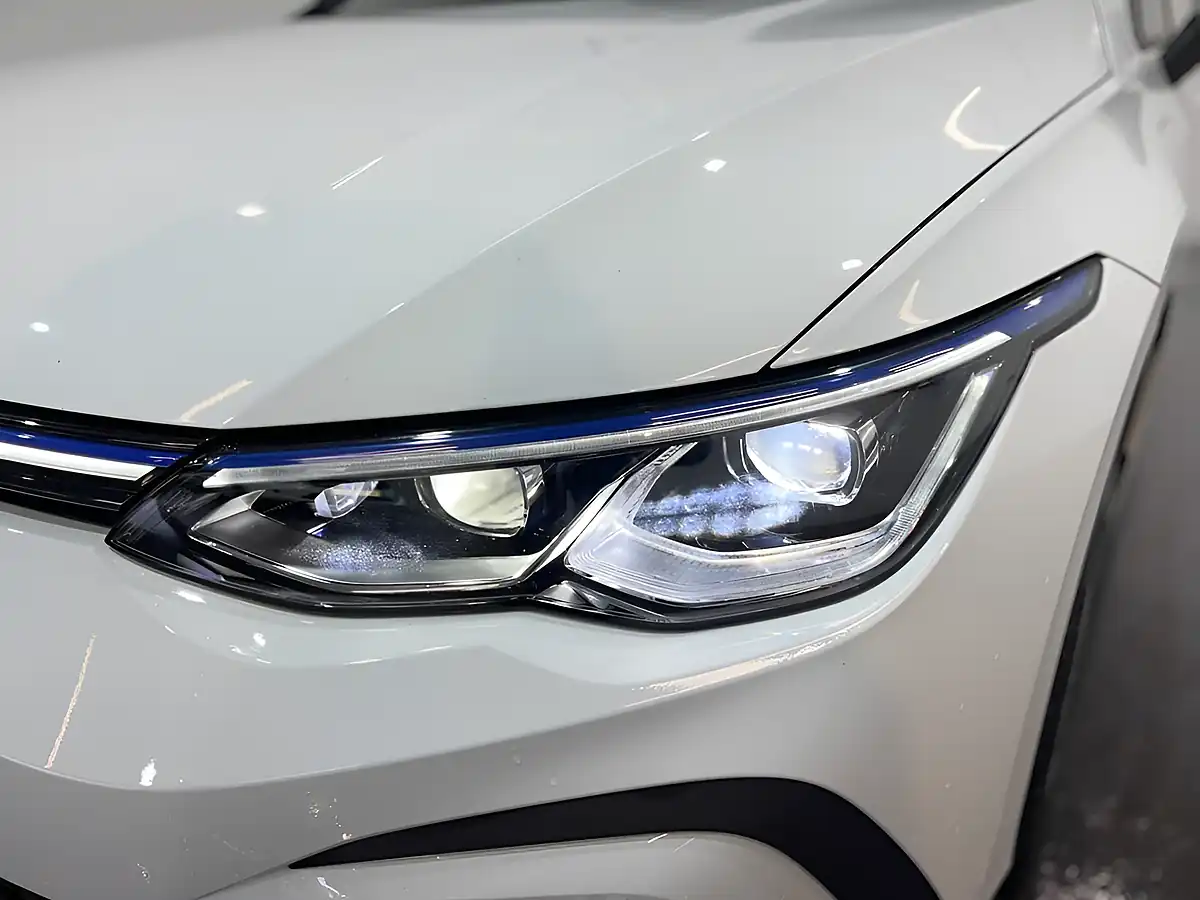 Used 2021 Volkswagen Golf Gte White - Interior and Exterior details 6