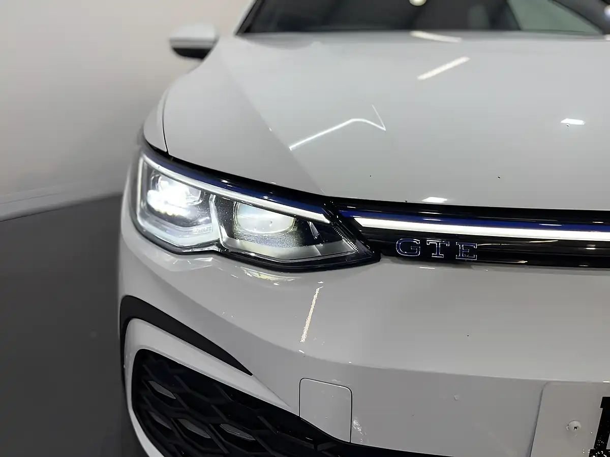 Used 2021 Volkswagen Golf Gte White - Interior and Exterior details 8