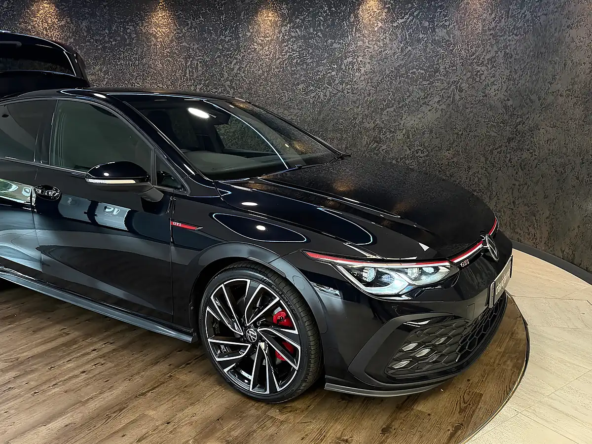Used 2021 Volkswagen Golf GTI Black - Interior and Exterior details 18