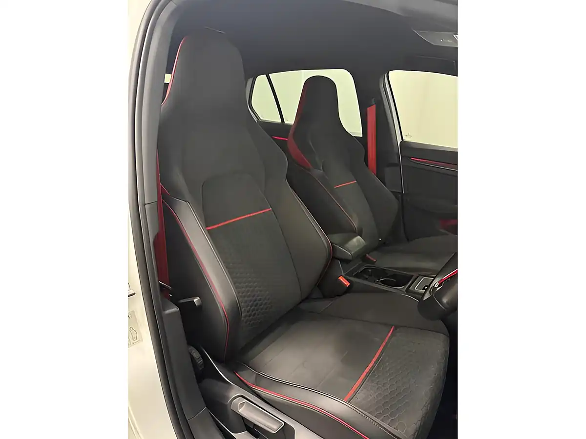 Used 2021 Volkswagen Golf GTI Clubsport White - Interior and Exterior details 9