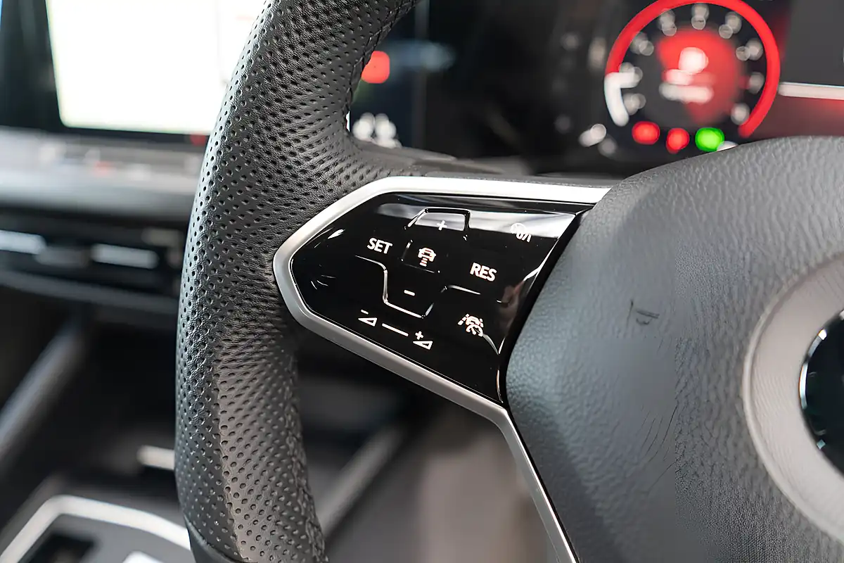 Used 2021 Volkswagen Golf GTI Pure White - Interior and Exterior details 16