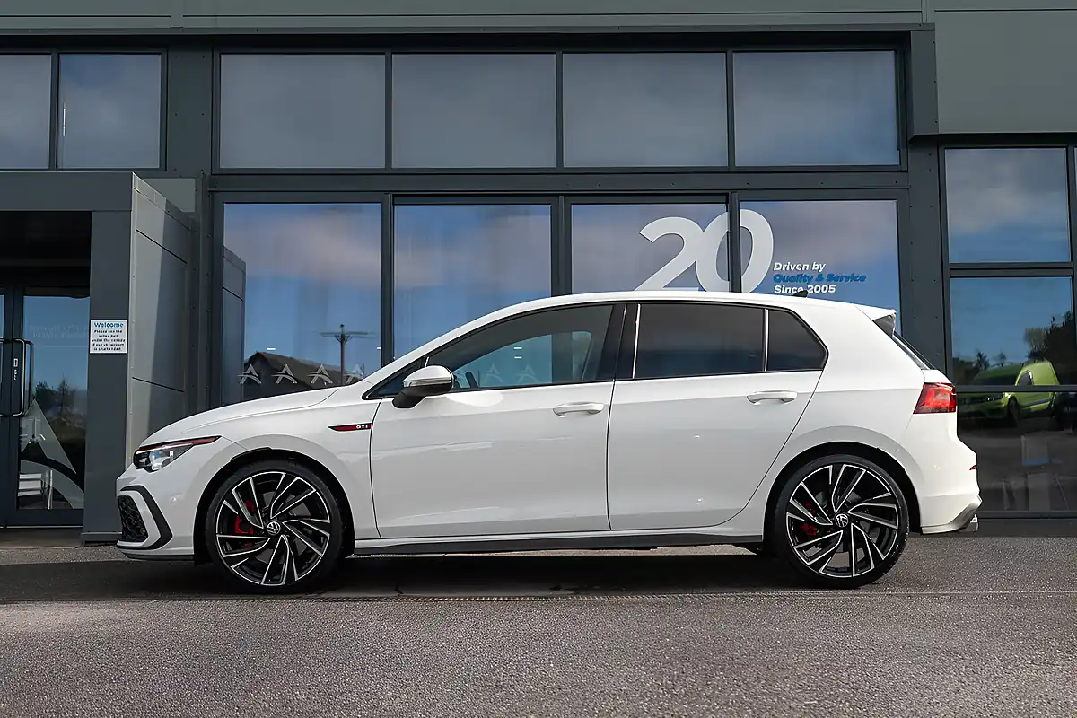 Used 2021 Volkswagen Golf GTI Pure White - Interior and Exterior details 3