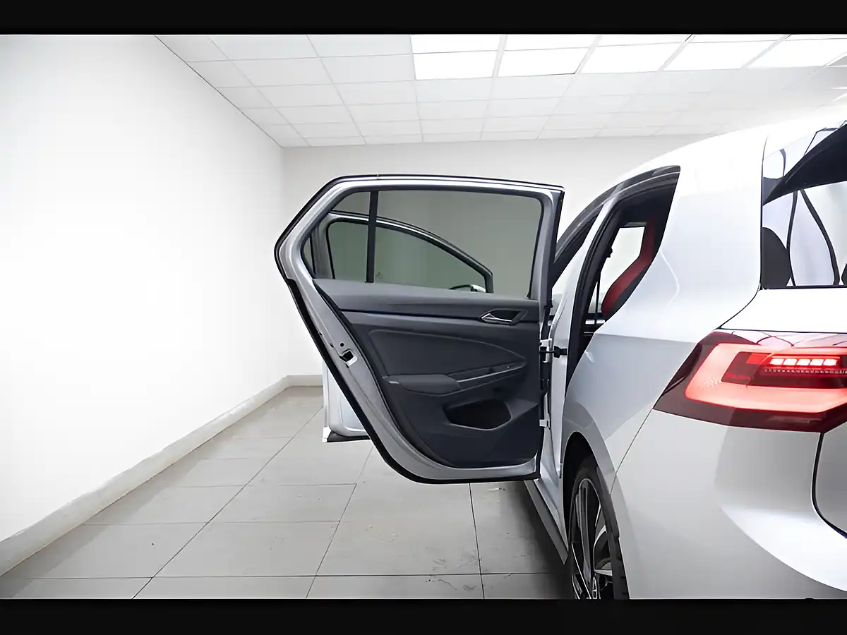 Used 2021 Volkswagen Golf GTI Silver - Interior and Exterior details 19