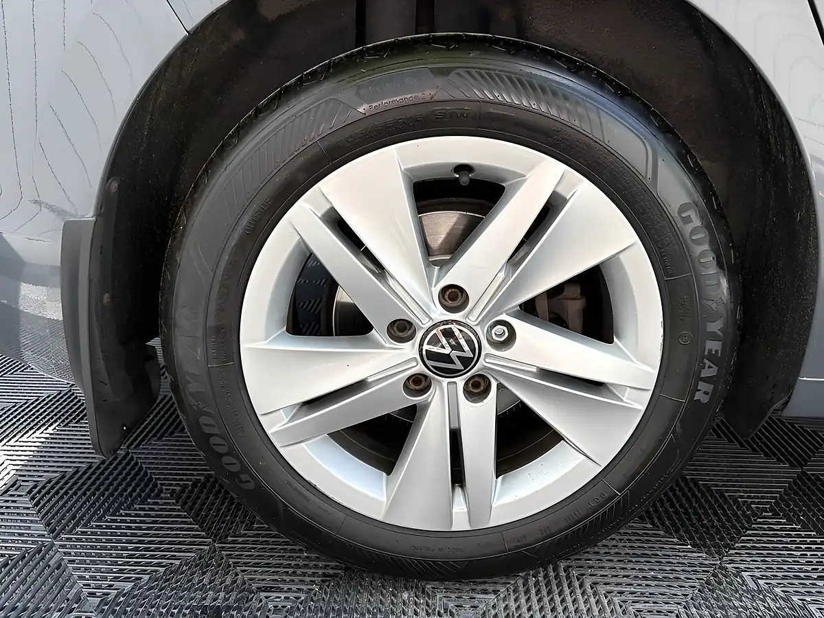 Used 2021 Volkswagen Golf Life Grey - Interior and Exterior details 20