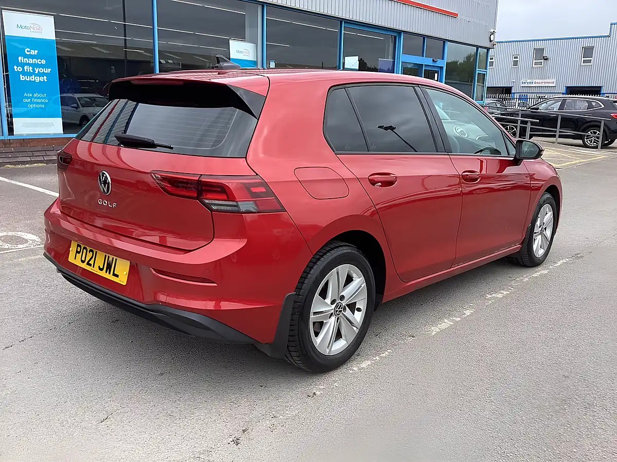 Used 2021 Volkswagen Golf Life Red - Interior and Exterior details 6