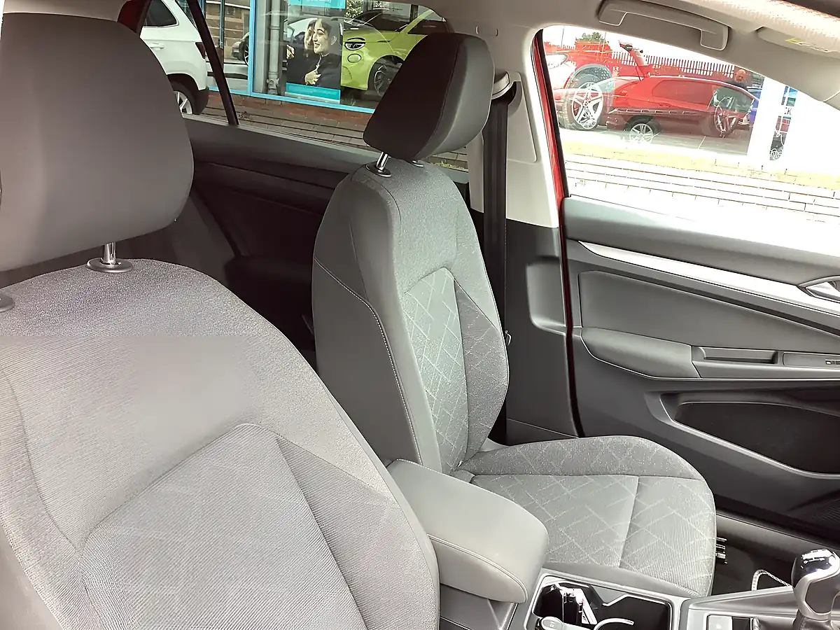 Used 2021 Volkswagen Golf Life Red - Interior and Exterior details 8