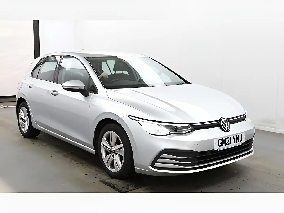 Used 2021 Volkswagen Golf Life Silver - Front View