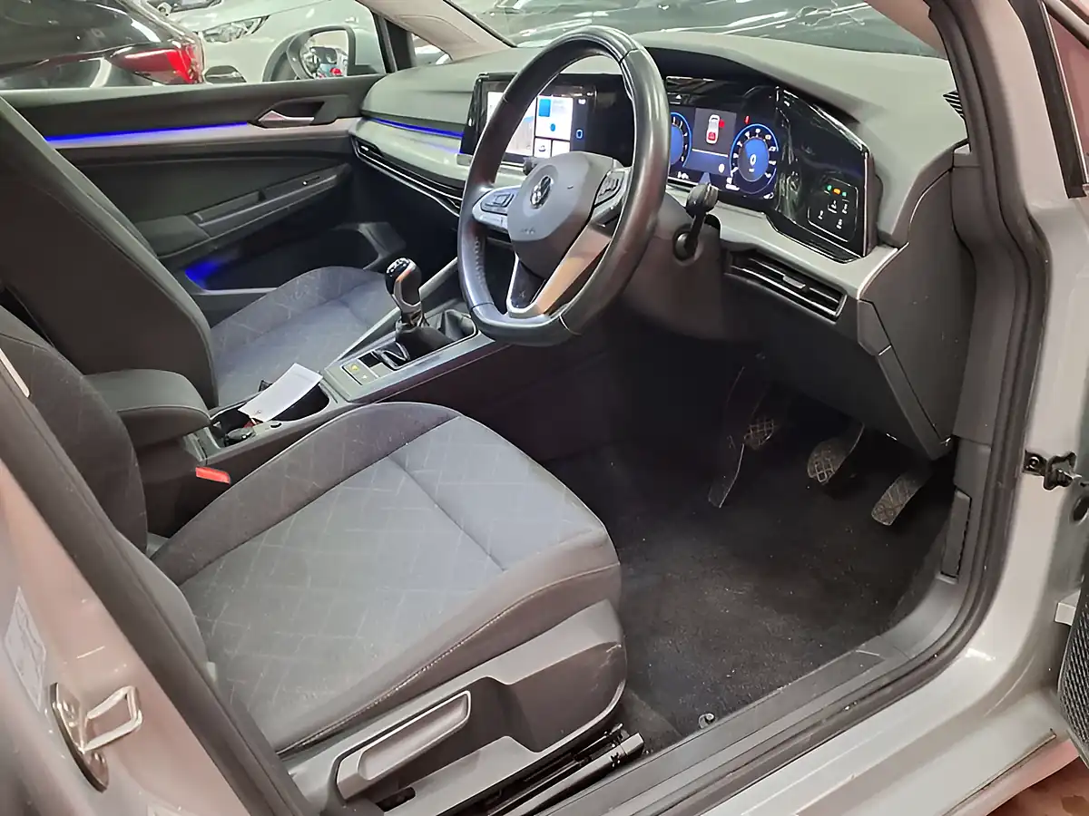 Used 2021 Volkswagen Golf Life Silver - Interior and Exterior details 17