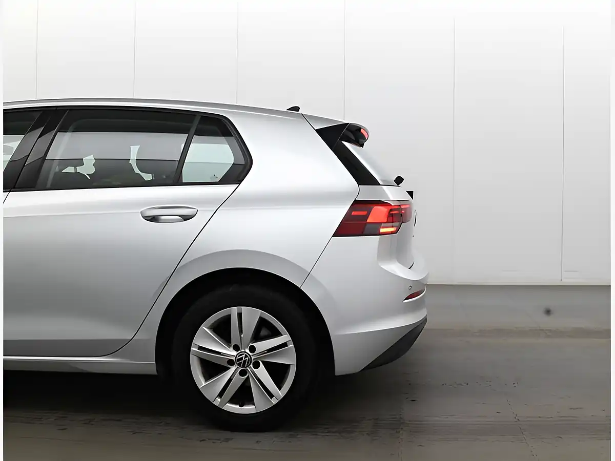 Used 2021 Volkswagen Golf Life Silver - Interior and Exterior details 9