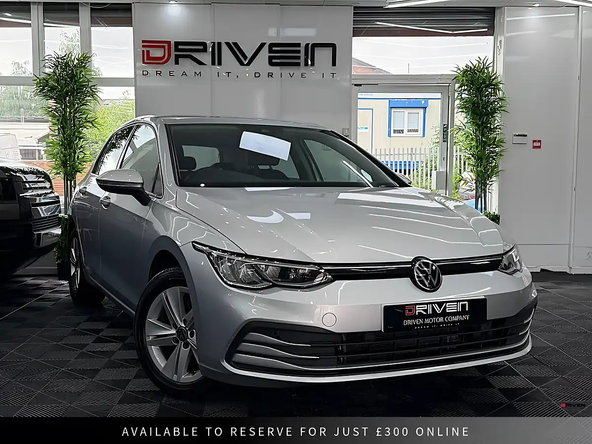 Used 2021 Volkswagen Golf Life Silver - Front View
