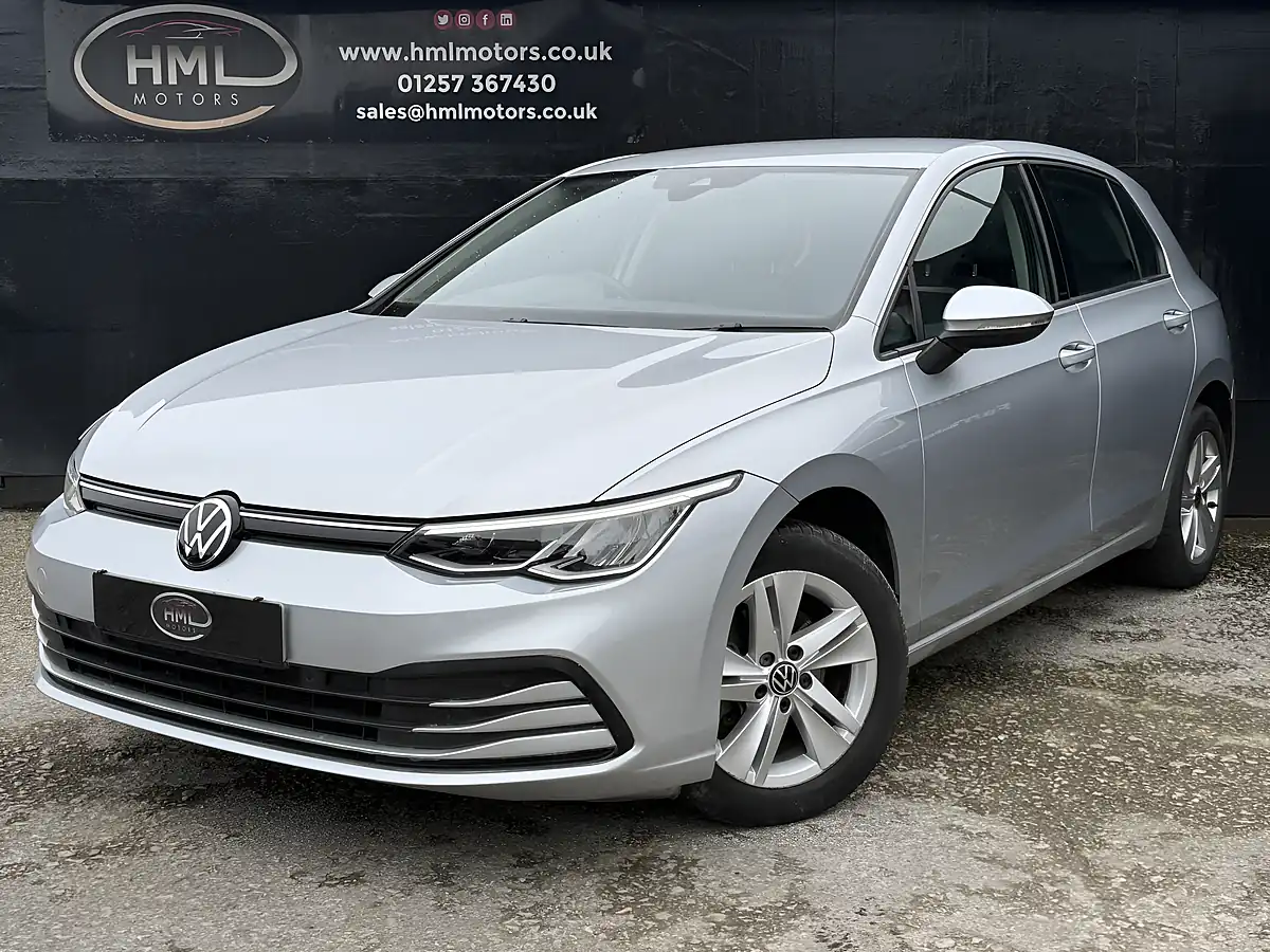 Used 2021 Volkswagen Golf Life Silver - Front View