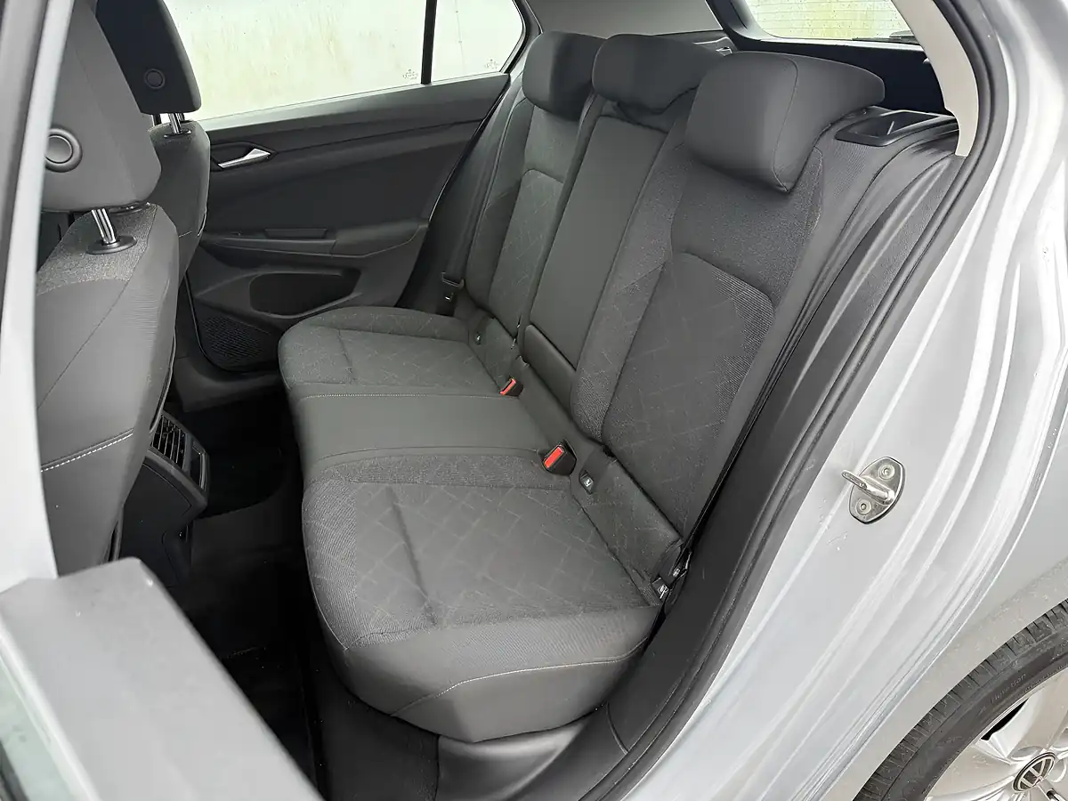 Used 2021 Volkswagen Golf Life Silver - Interior and Exterior details 13