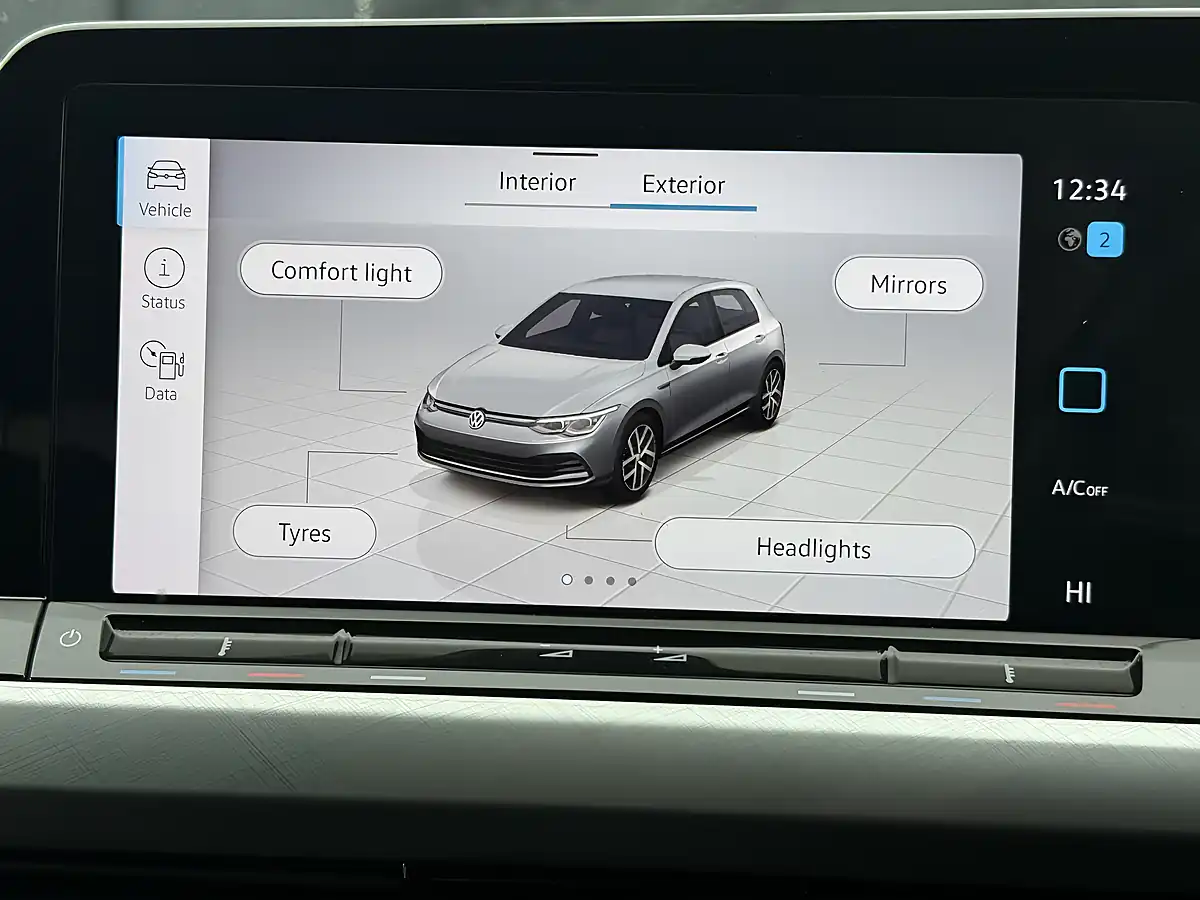 Used 2021 Volkswagen Golf Life Silver - Interior and Exterior details 17