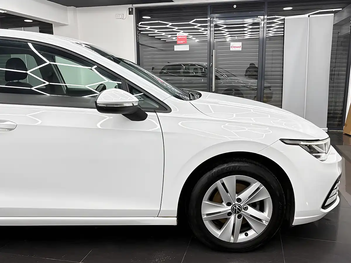 Used 2021 Volkswagen Golf Life White - Interior and Exterior details 5