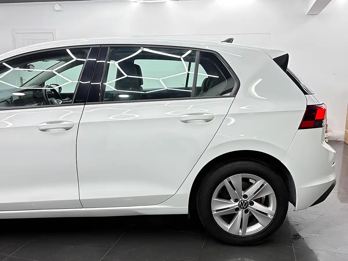Used 2021 Volkswagen Golf Life White - Interior and Exterior details 9
