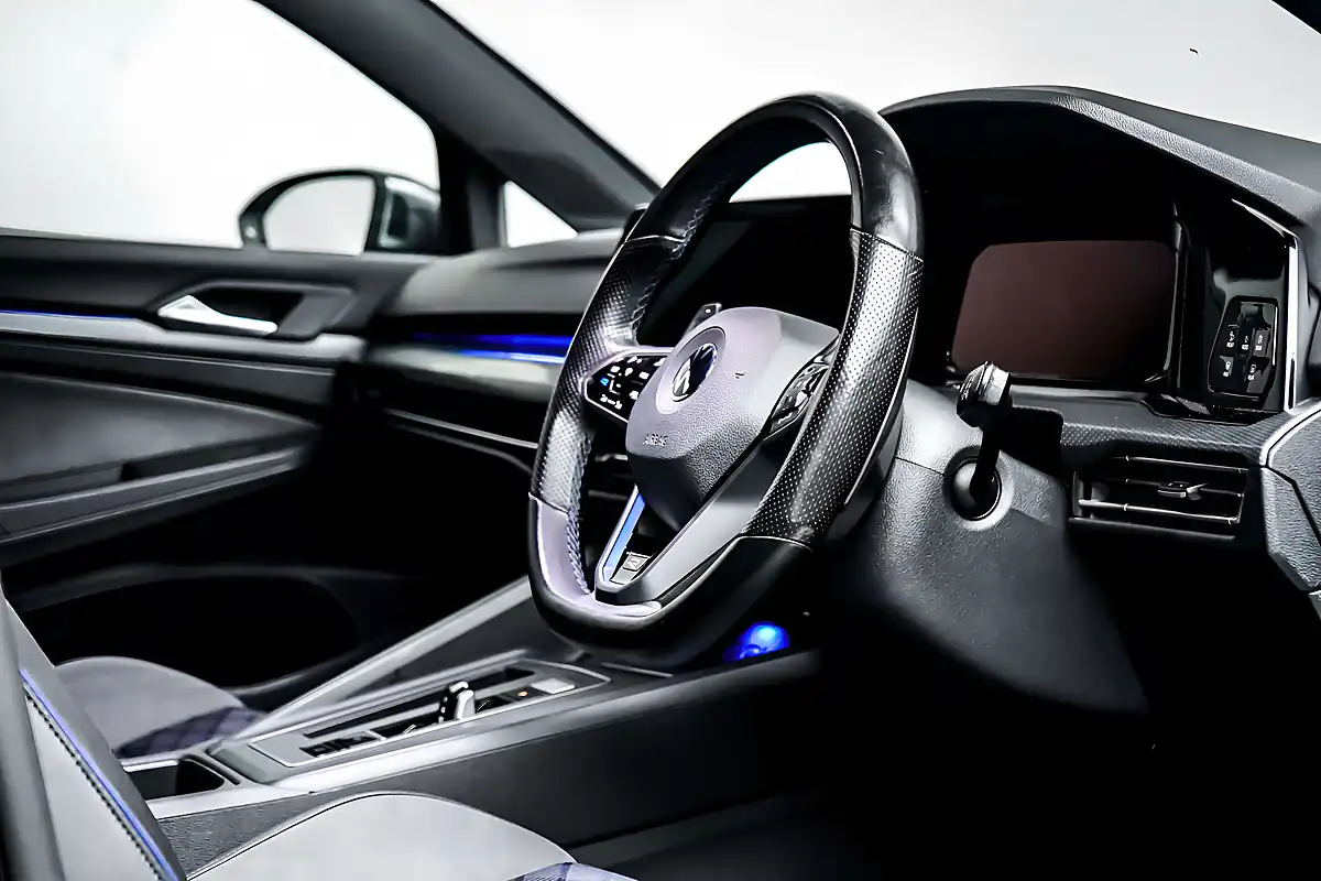 Used 2021 Volkswagen Golf R Black - Interior and Exterior details 9