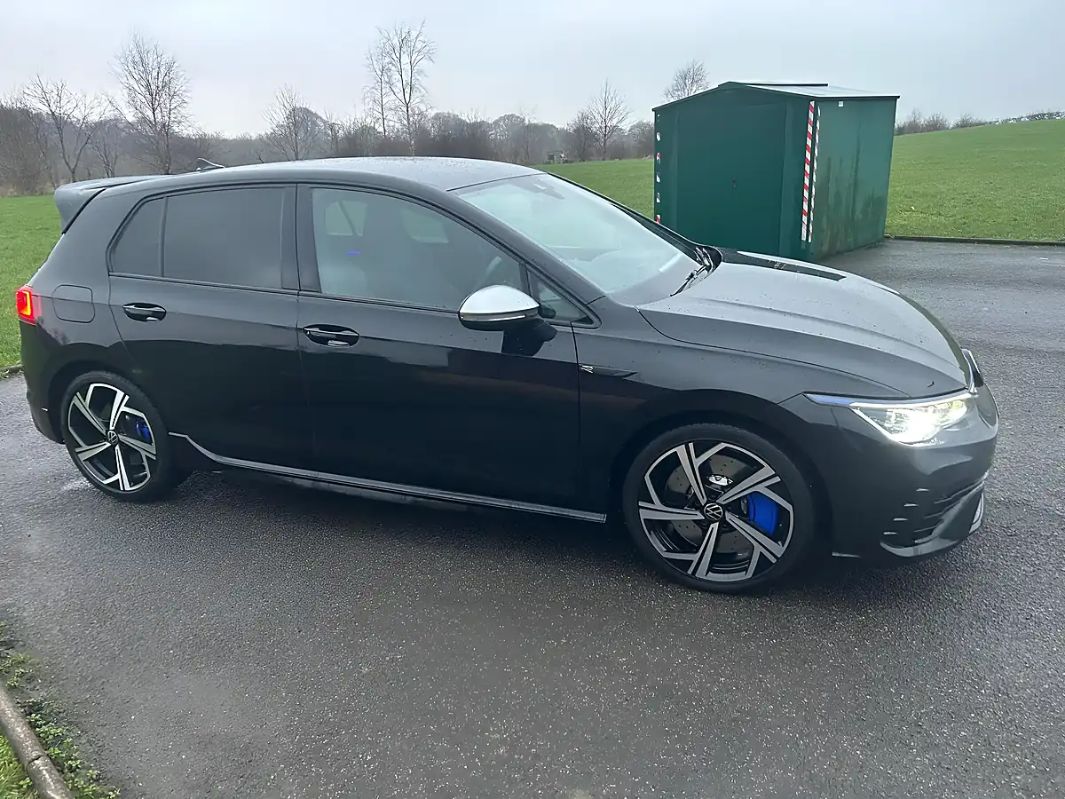 Used 2021 Volkswagen Golf R Black - Interior and Exterior details 6