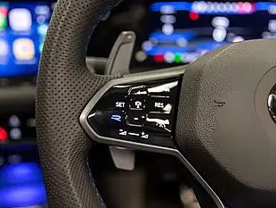 Used 2021 Volkswagen Golf R Blue - Interior and Exterior details 13