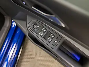 Used 2021 Volkswagen Golf R Blue - Interior and Exterior details 19
