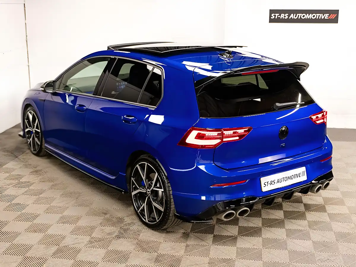 Used 2021 Volkswagen Golf R Blue - Interior and Exterior details 8