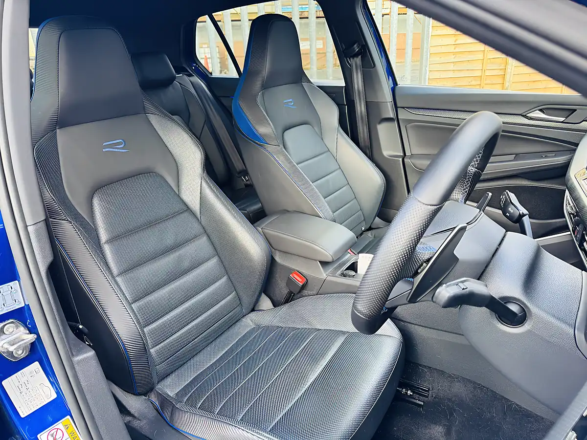 Used 2021 Volkswagen Golf R Blue - Interior and Exterior details 3