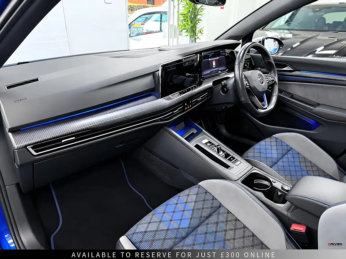 Used 2021 Volkswagen Golf R Blue - Interior and Exterior details 11