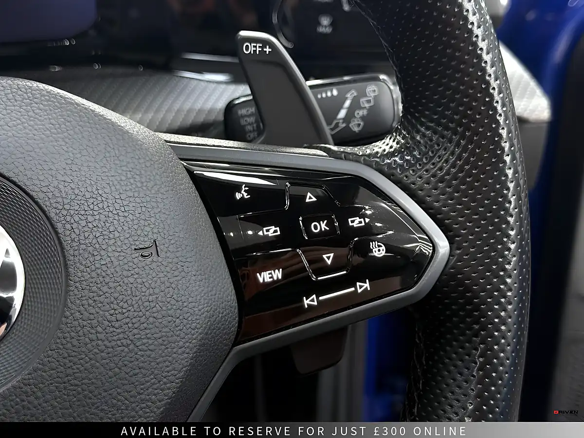 Used 2021 Volkswagen Golf R Blue - Interior and Exterior details 12