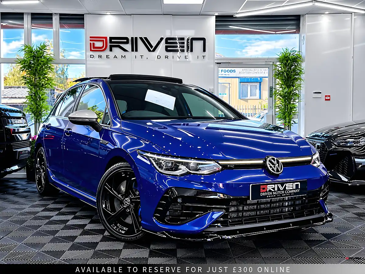 Used 2021 Volkswagen Golf R Blue - Interior and Exterior details 8
