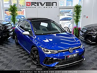 Used 2021 Volkswagen Golf R Blue - Interior and Exterior details 9