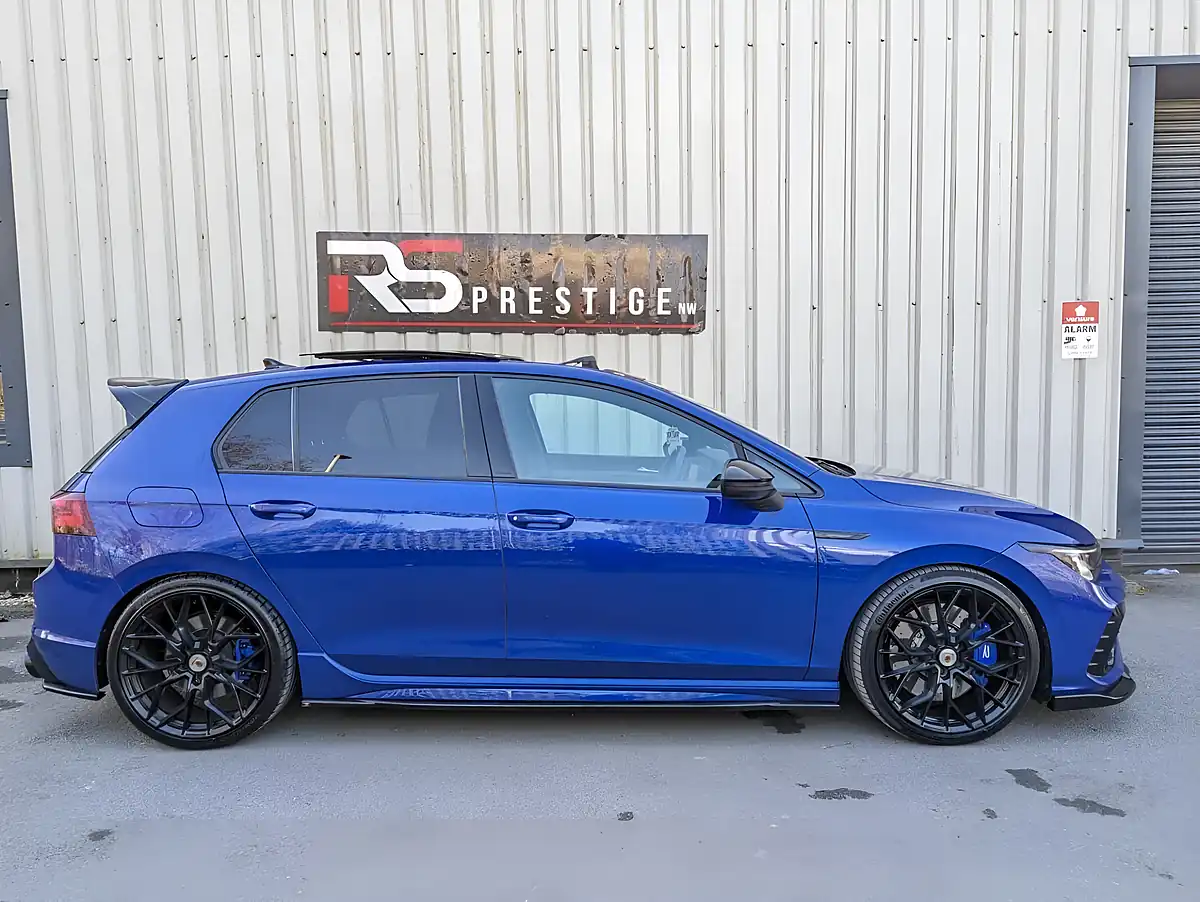 Used 2021 Volkswagen Golf R Lapiz Blue - Interior and Exterior details 15