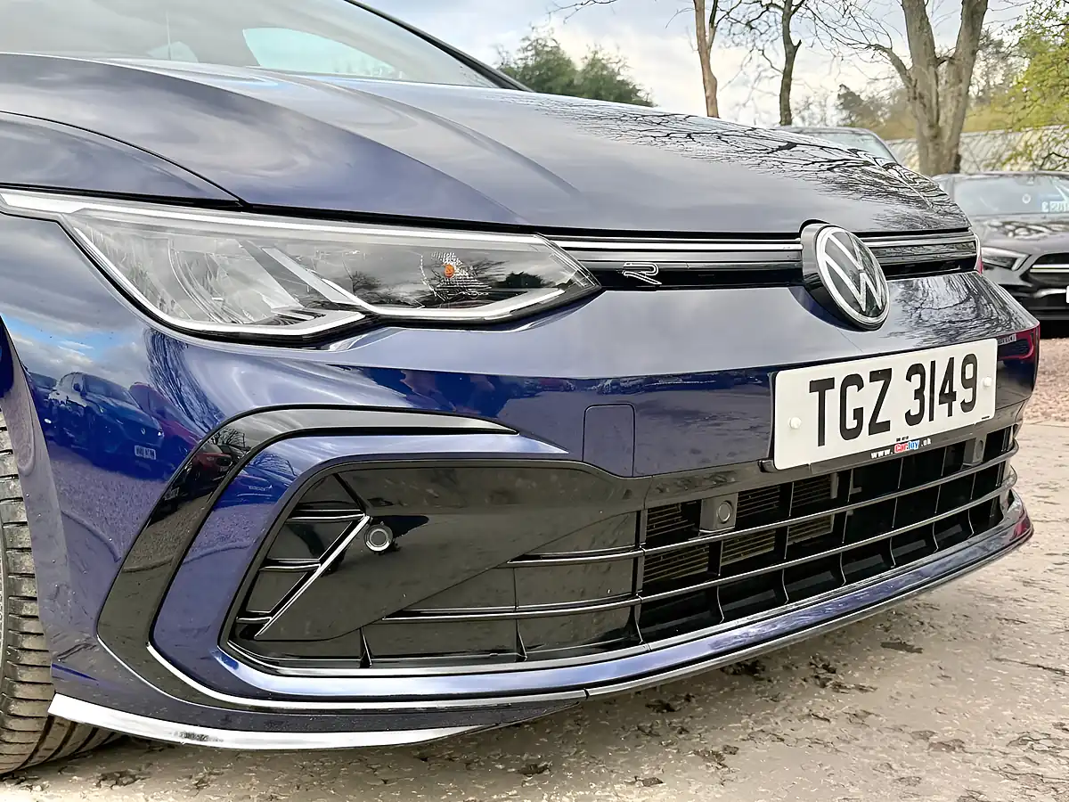 Used 2021 Volkswagen Golf R-Line Atlantic Blue - Interior and Exterior details 10