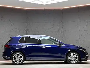 Used 2021 Volkswagen Golf R-Line Atlantic Blue - Interior and Exterior details 10