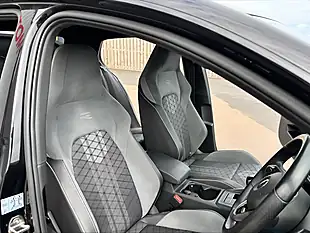 Used 2021 Volkswagen Golf R-Line Black - Interior and Exterior details 16