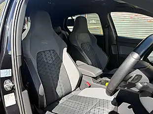 Used 2021 Volkswagen Golf R-Line Black - Interior and Exterior details 16