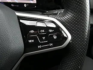 Used 2021 Volkswagen Golf R-Line Blue - Interior and Exterior details 11