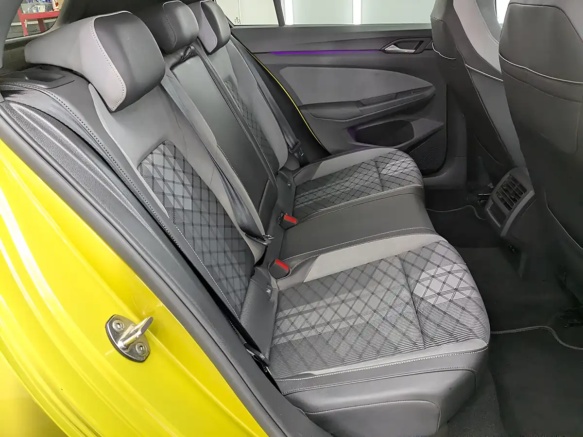 Used 2021 Volkswagen Golf R-Line Lime Yellow - Interior and Exterior details 12