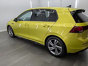Used 2021 Volkswagen Golf R-Line Lime Yellow - Interior and Exterior details 6