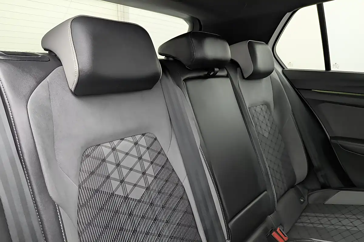 Used 2021 Volkswagen Golf R-Line White - Interior and Exterior details 16