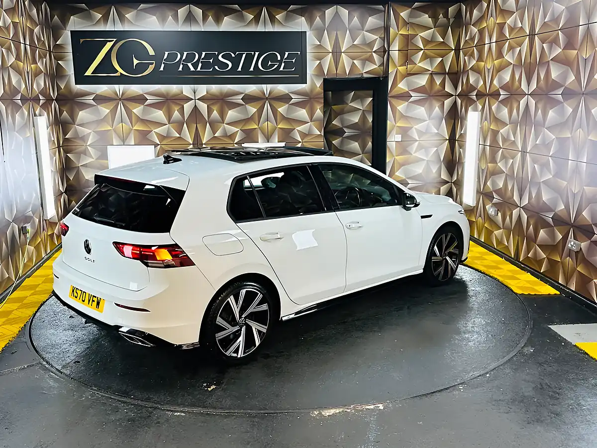 Used 2021 Volkswagen Golf R-Line White - Interior and Exterior details 7