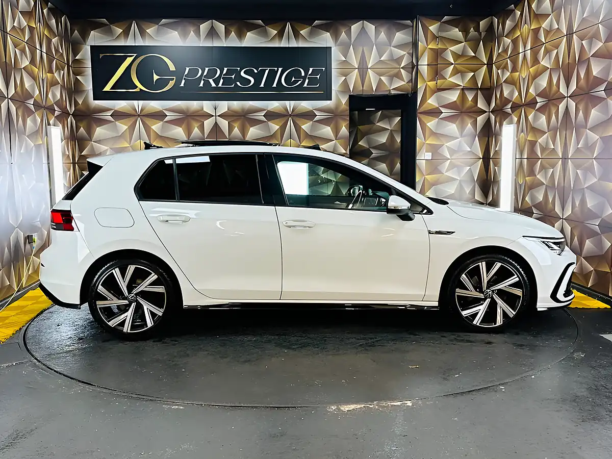 Used 2021 Volkswagen Golf R-Line White - Interior and Exterior details 9