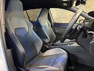 Used 2021 Volkswagen Golf R Pure White - Interior and Exterior details 20