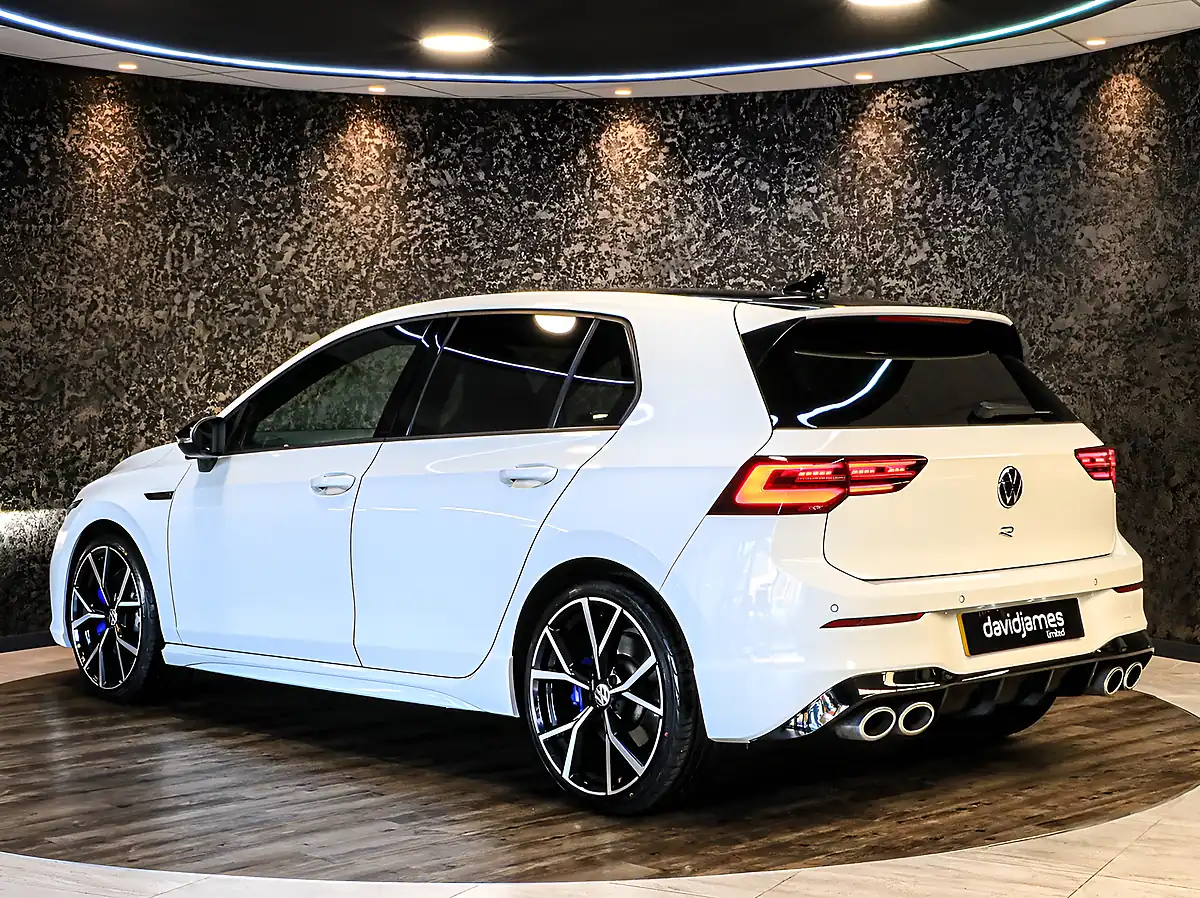 Used 2021 Volkswagen Golf R Pure White - Interior and Exterior details 7