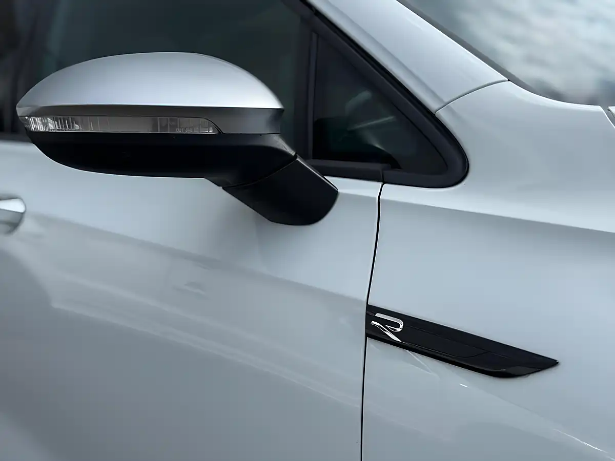 Used 2021 Volkswagen Golf R White - Interior and Exterior details 10