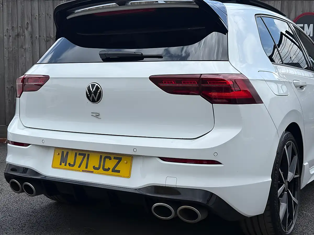 Used 2021 Volkswagen Golf R White - Interior and Exterior details 13