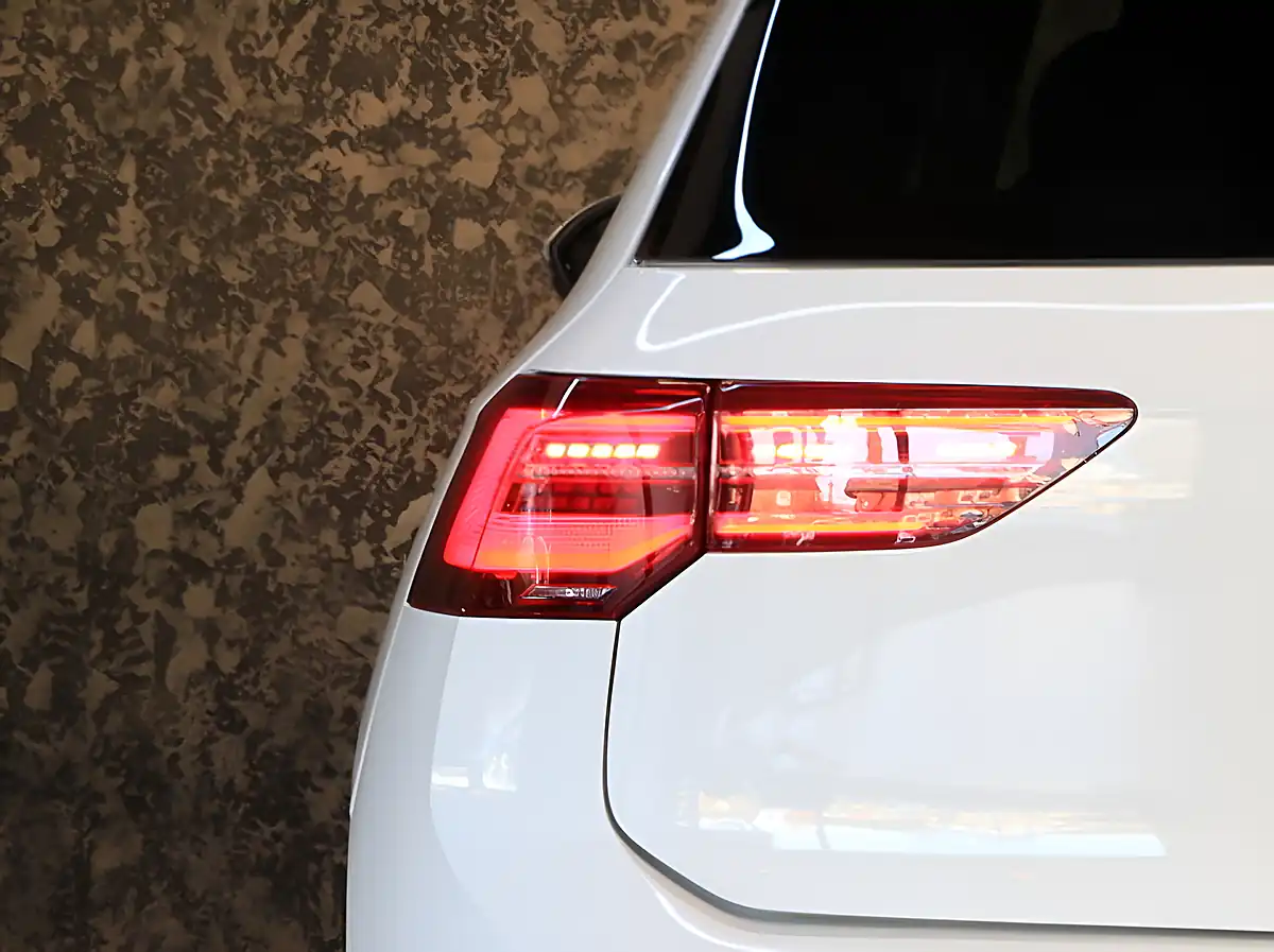 Used 2021 Volkswagen Golf R White - Interior and Exterior details 11