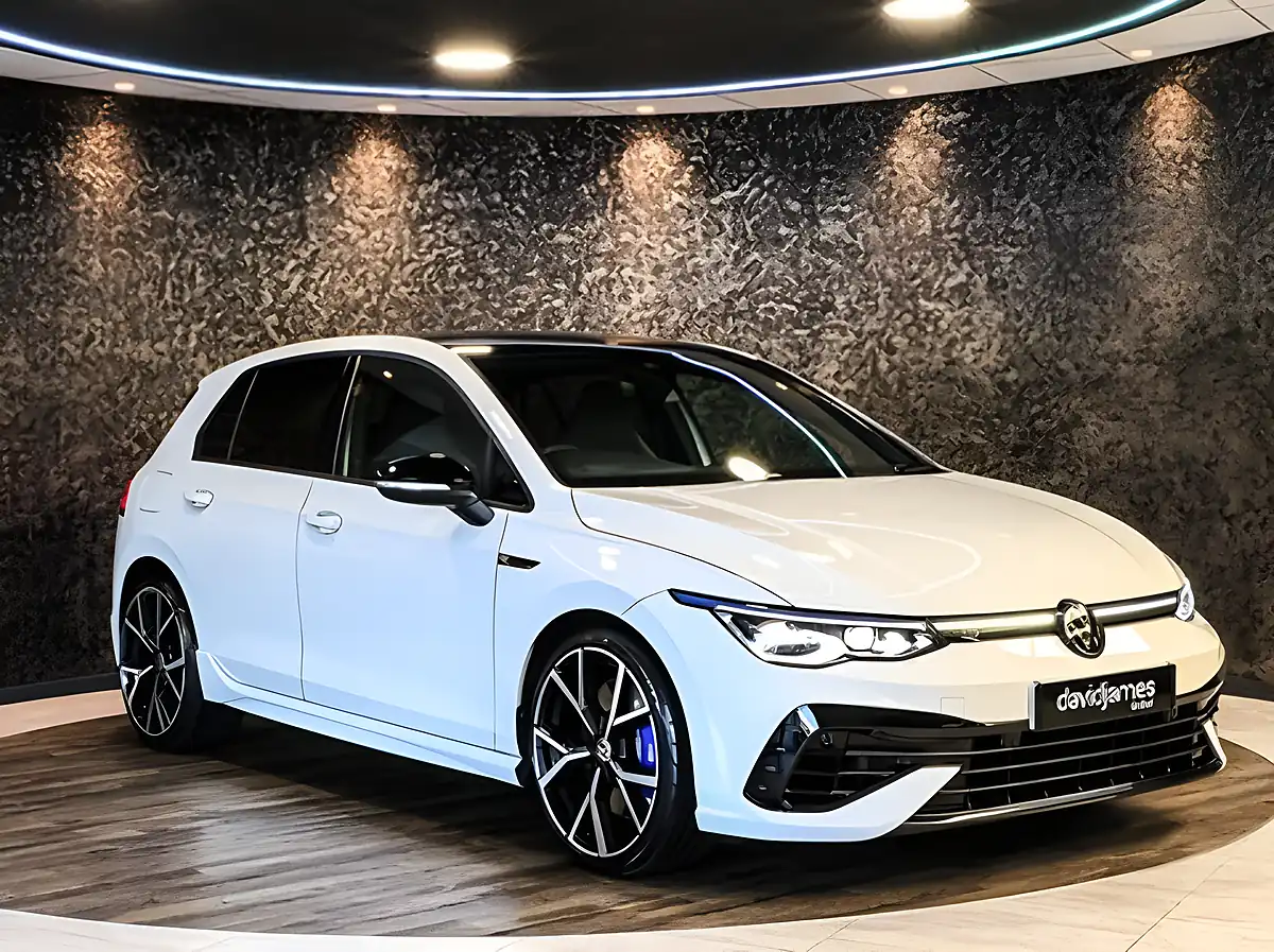 Used 2021 Volkswagen Golf R White - Interior and Exterior details 8