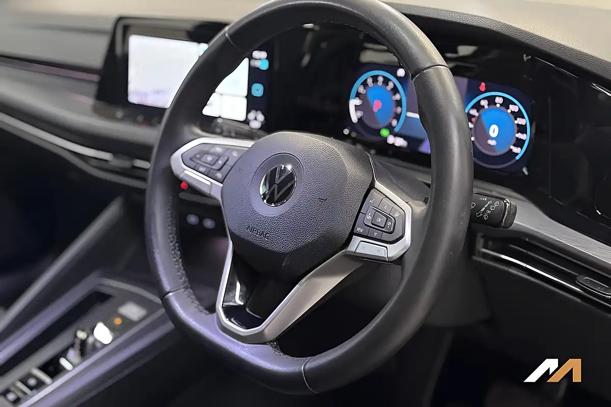 Used 2021 Volkswagen Golf Style Atlantic Blue - Interior and Exterior details 13