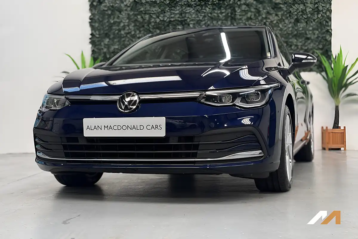 Used 2021 Volkswagen Golf Style Atlantic Blue - Interior and Exterior details 8