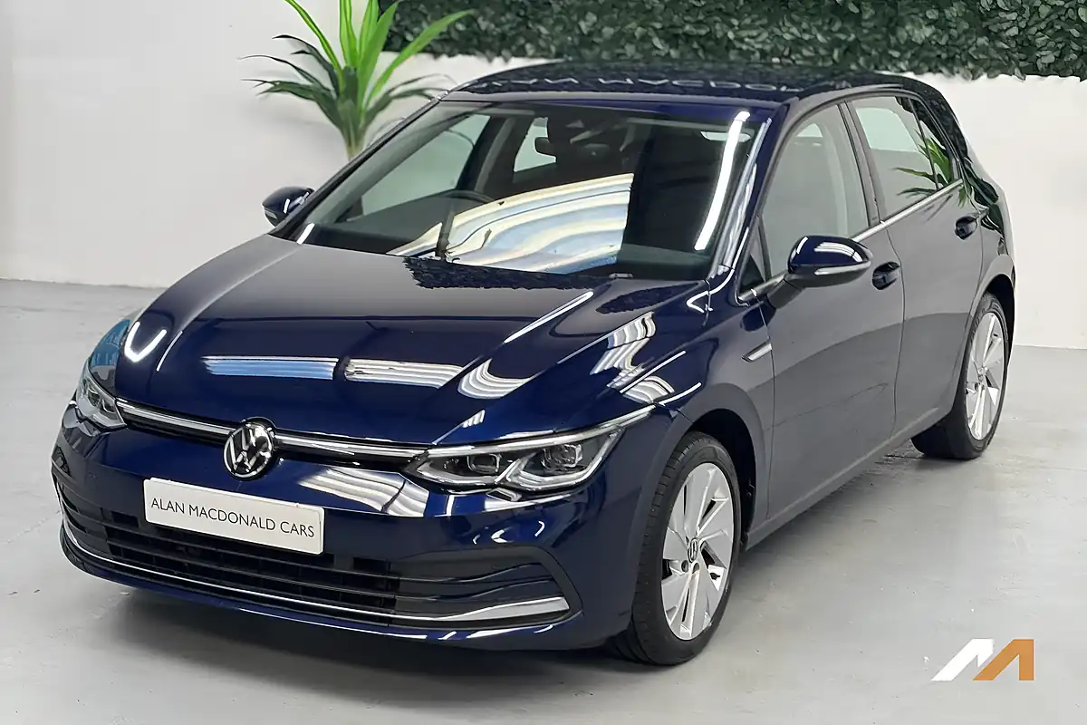 Used 2021 Volkswagen Golf Style Atlantic Blue - Interior and Exterior details 9