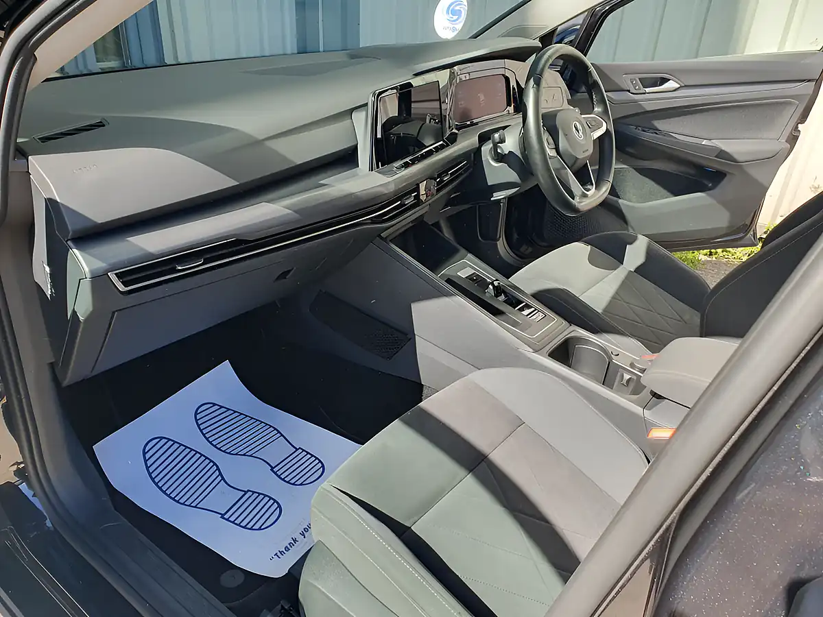 Used 2021 Volkswagen Golf Style Black - Interior and Exterior details 17